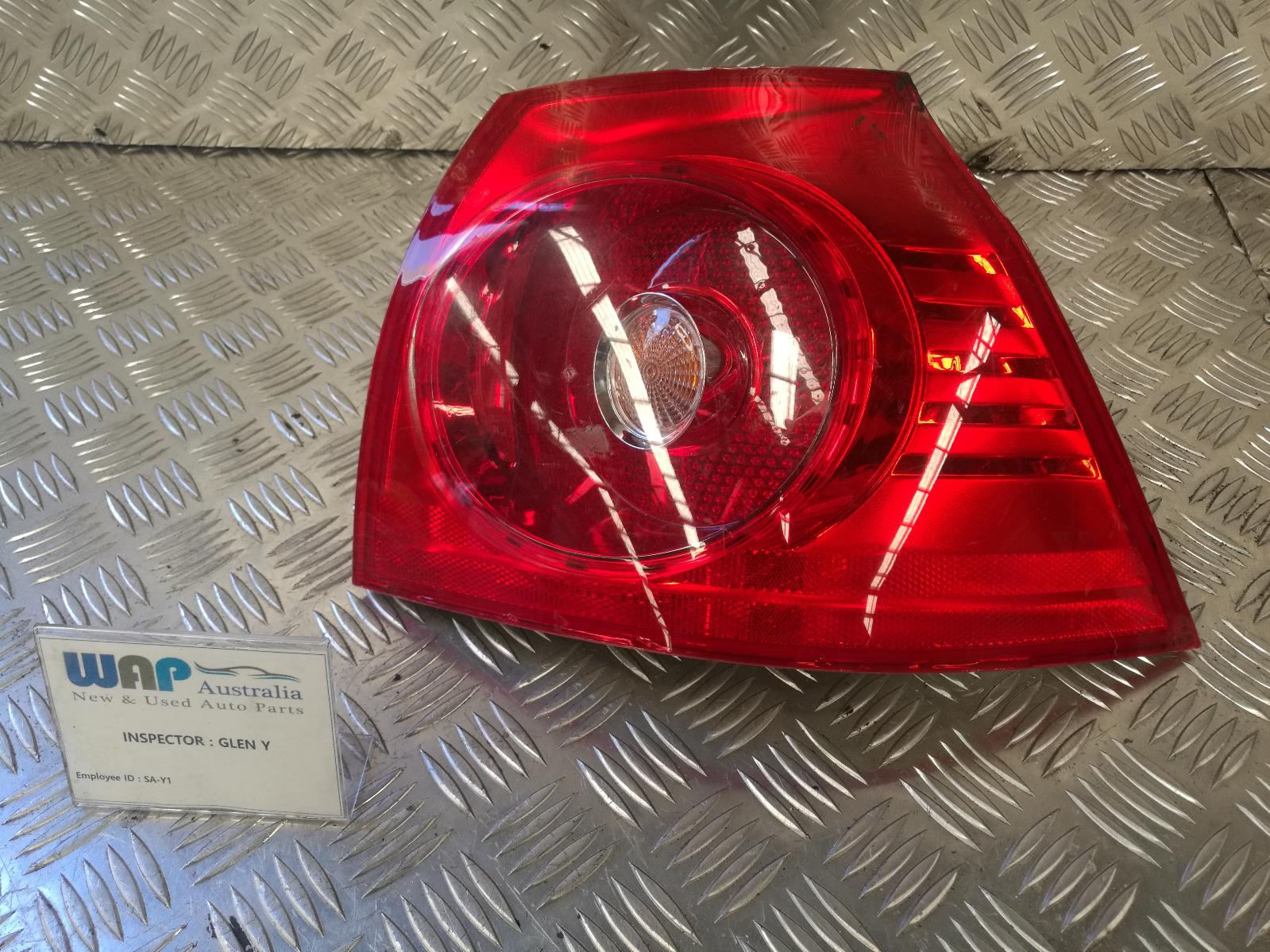 View Auto part Right Taillight Volkswagen Golf 2006