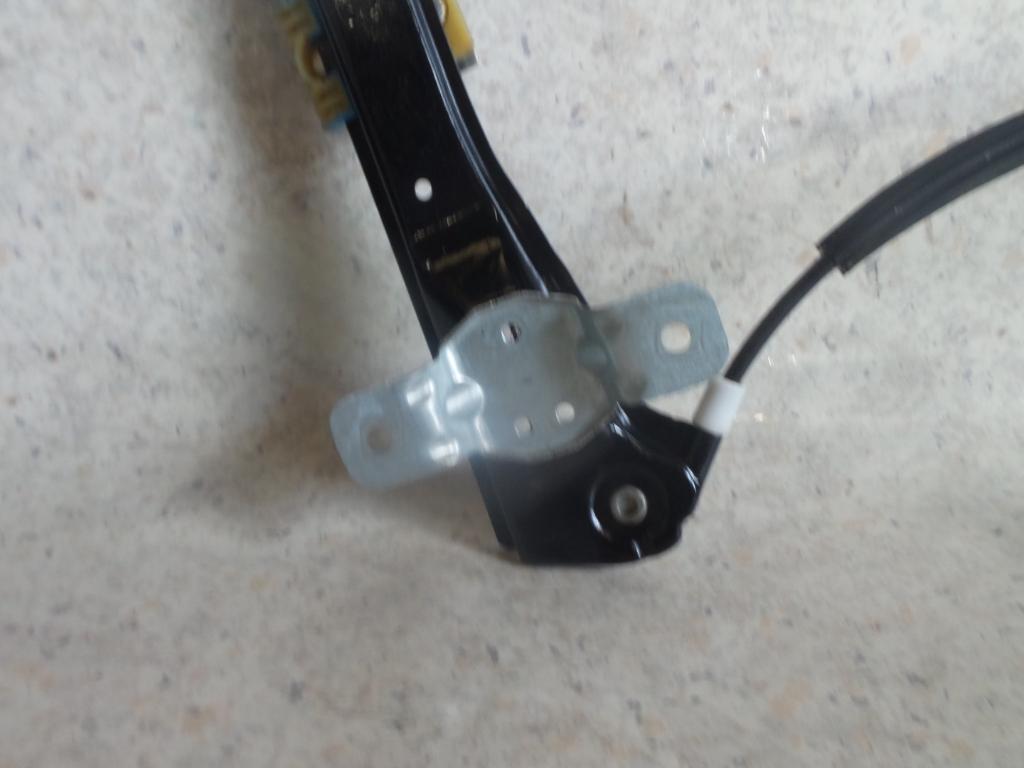 View Auto part Left Front Window Reg/Motor Volkswagen Golf 2006