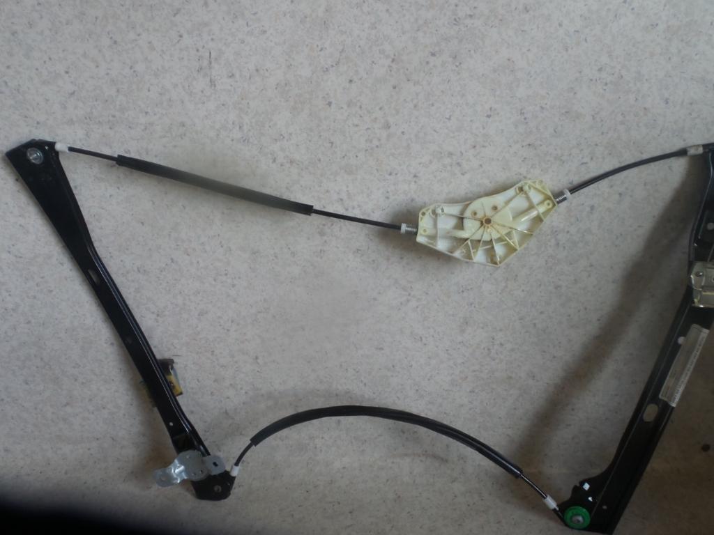 View Auto part Left Front Window Reg/Motor Volkswagen Golf 2006