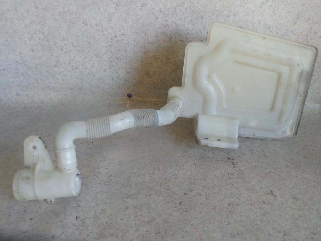 View Auto part Washer Bottle Volkswagen Golf 2006
