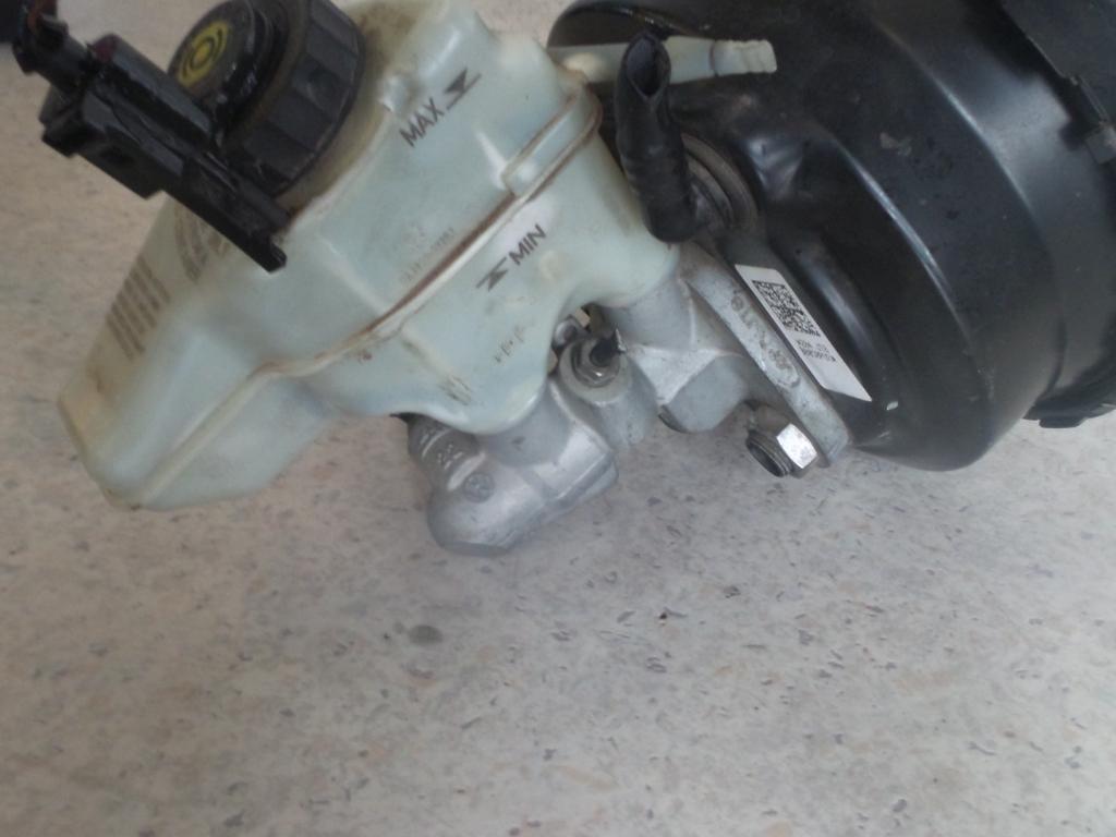 View Auto part Master Cylinder Volkswagen Golf 2006