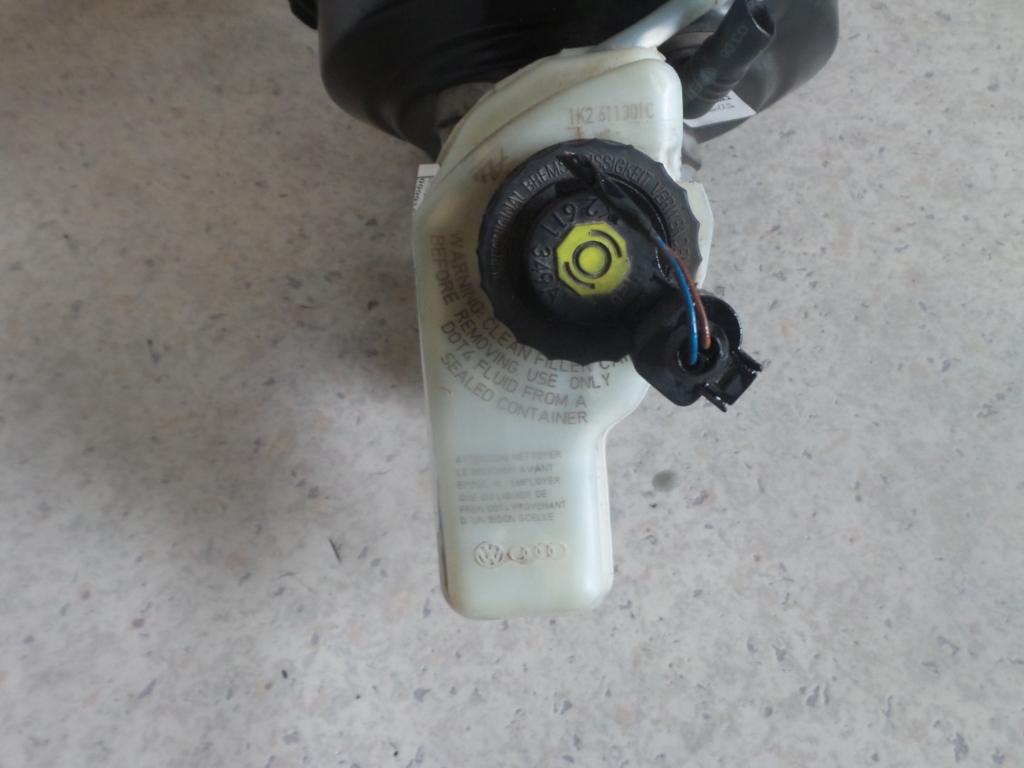 View Auto part Master Cylinder Volkswagen Golf 2006