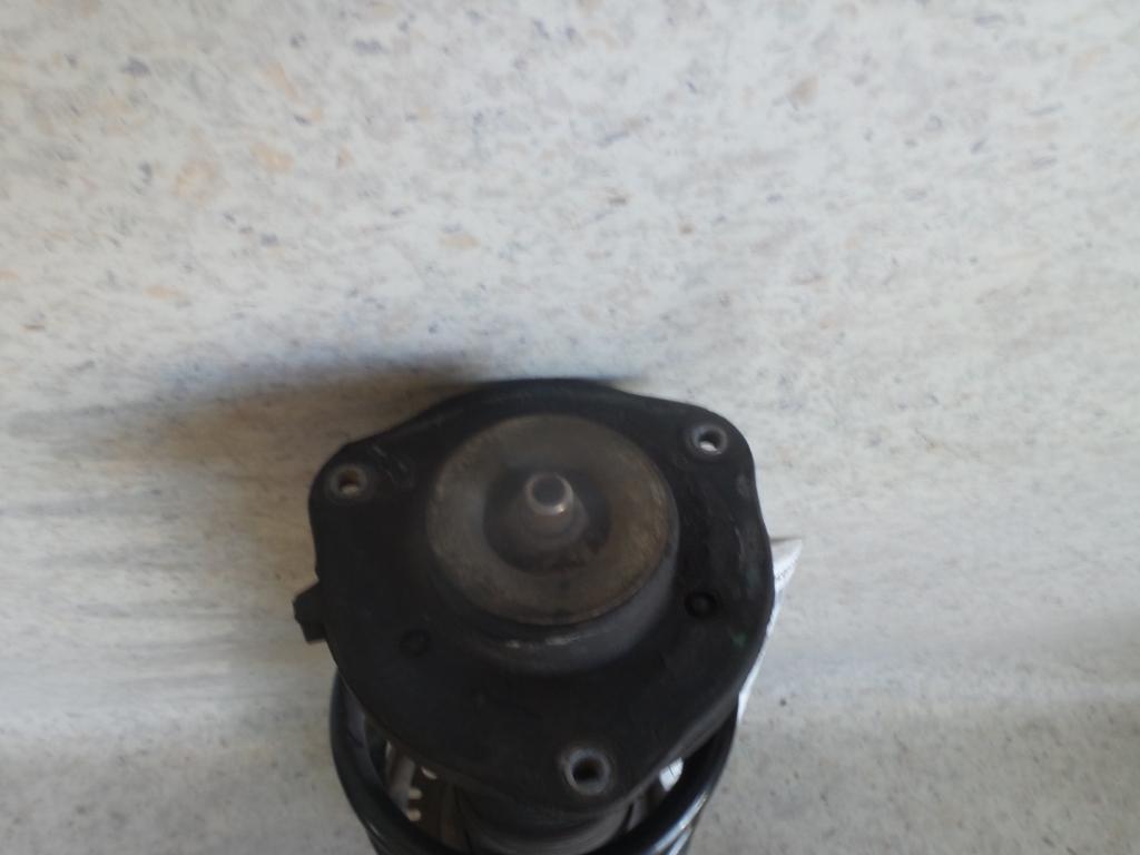 View Auto part Right Front Strut Volkswagen Golf 2006