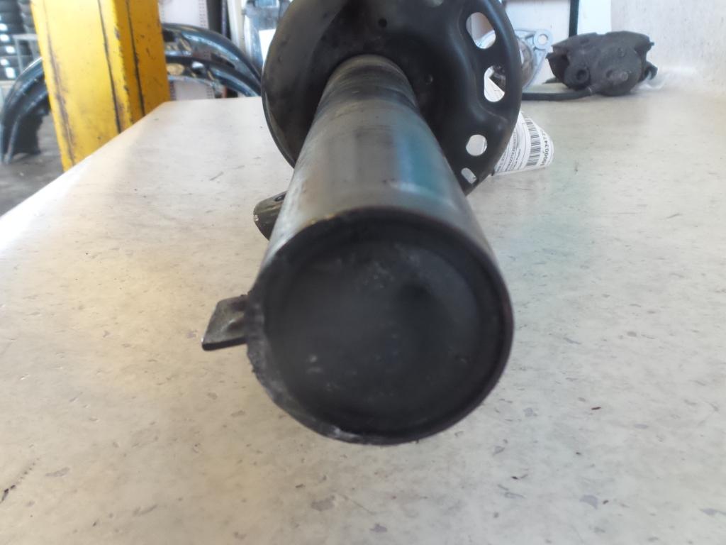 View Auto part Right Front Strut Volkswagen Golf 2006
