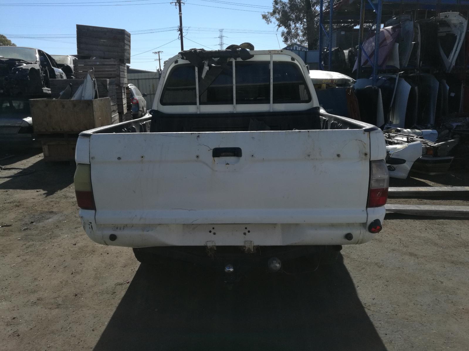 2001 Mitsubishi Triton Towbar View Auto part Towbar Mitsubishi Triton 2001