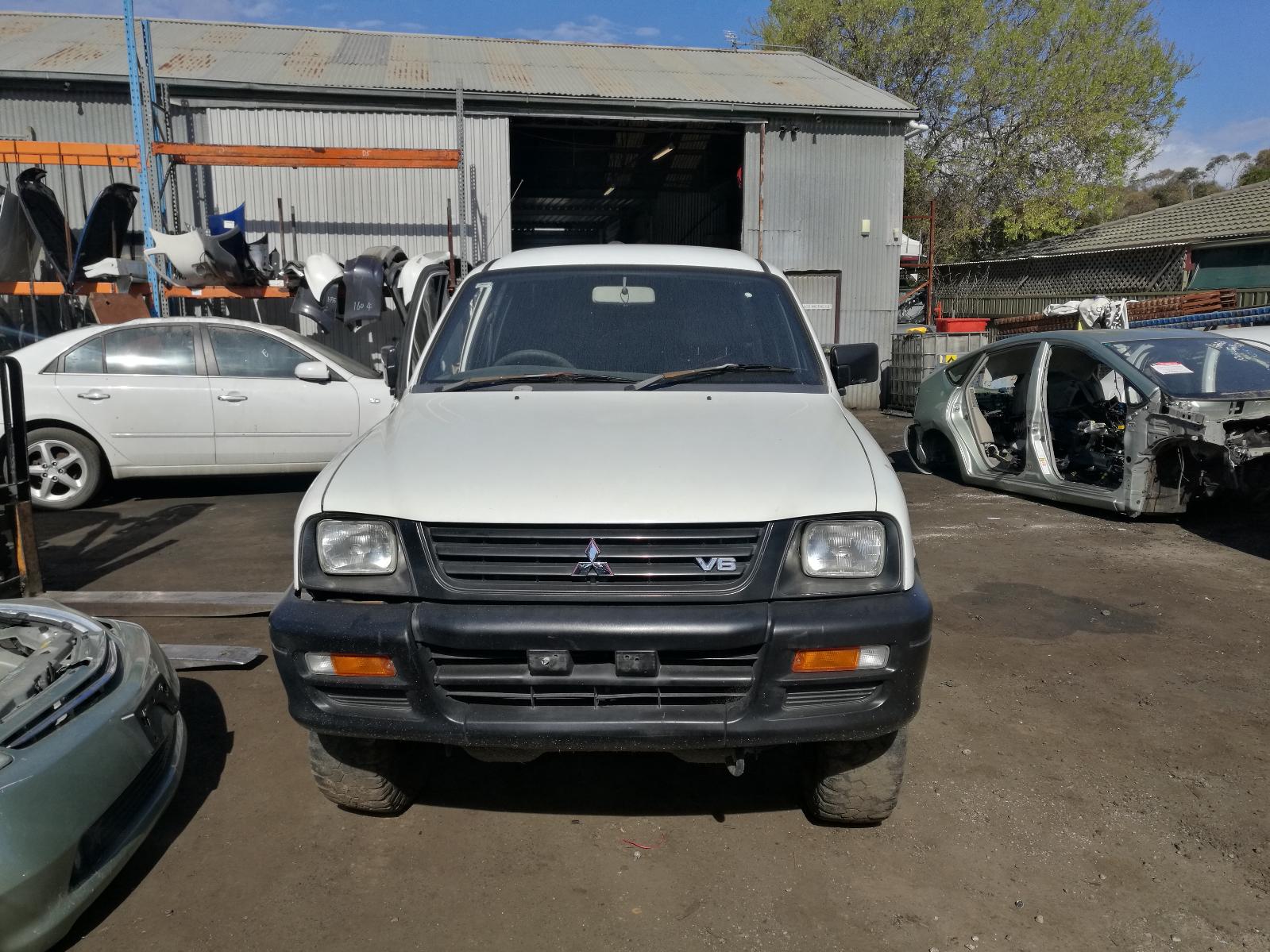 2001 Mitsubishi Triton Towbar View Auto part Towbar Mitsubishi Triton 2001