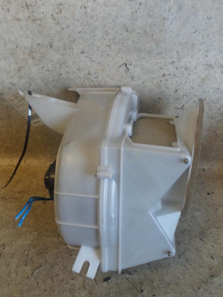 View Auto part Heater Fan Motor Toyota Mr2 2003