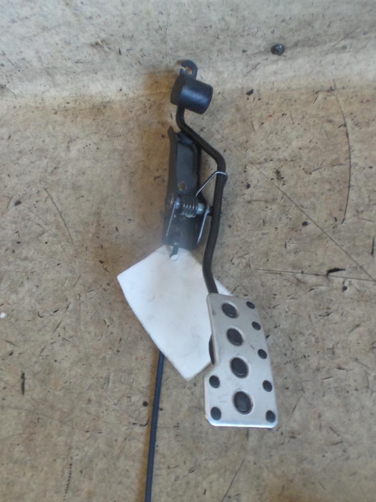 View Auto part Pedal Assembly Toyota Mr2 2003