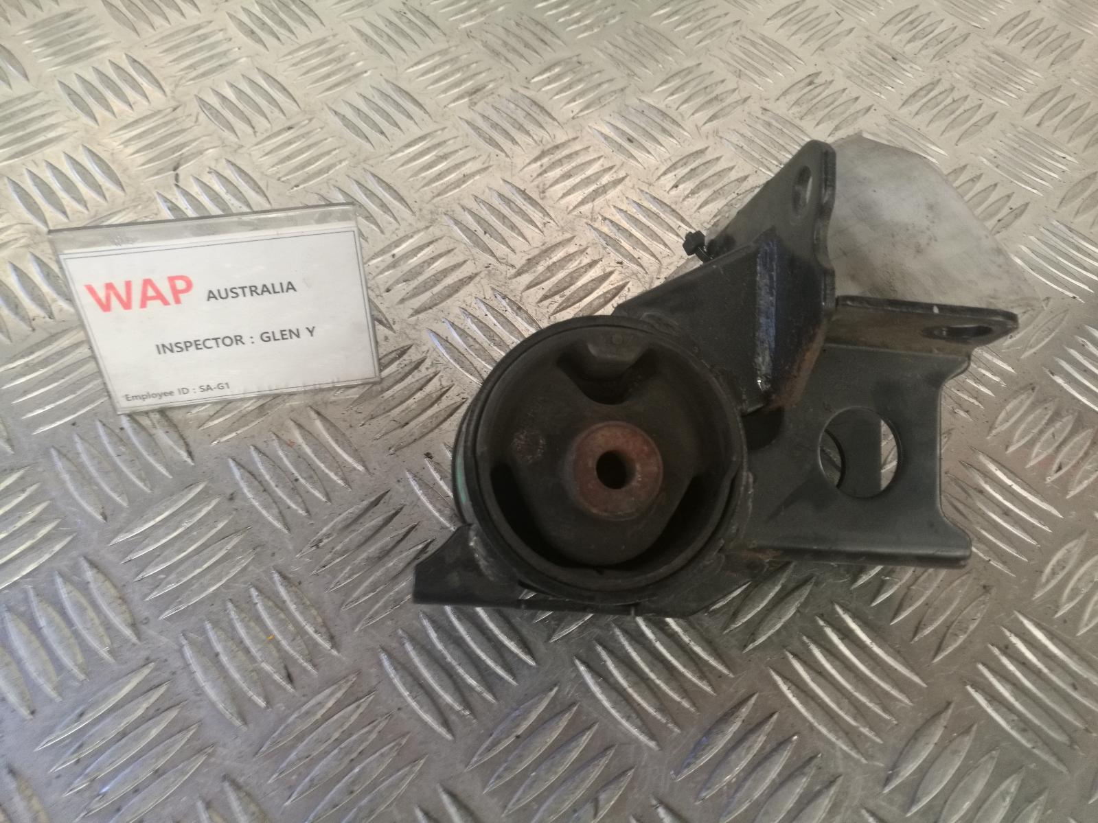 View Auto part Mount Toyota Mr2 2003