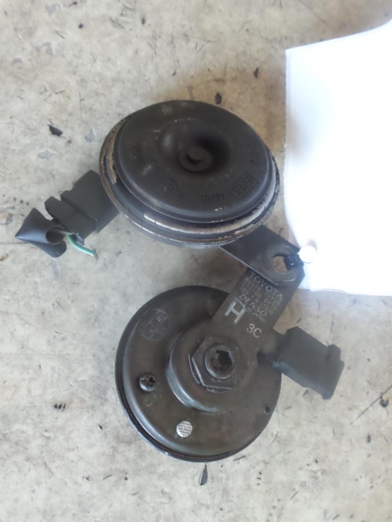 View Auto part Horn Toyota Mr2 2003
