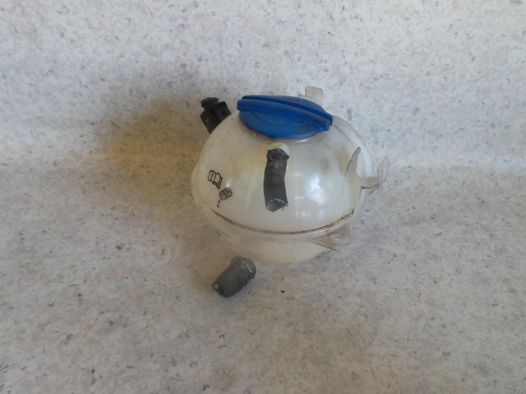 View Auto part Overflow Bottle Volkswagen Golf 2006