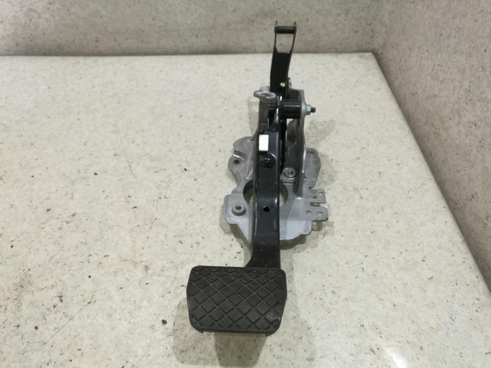 View Auto part Pedal Assembly Volkswagen Golf 2006