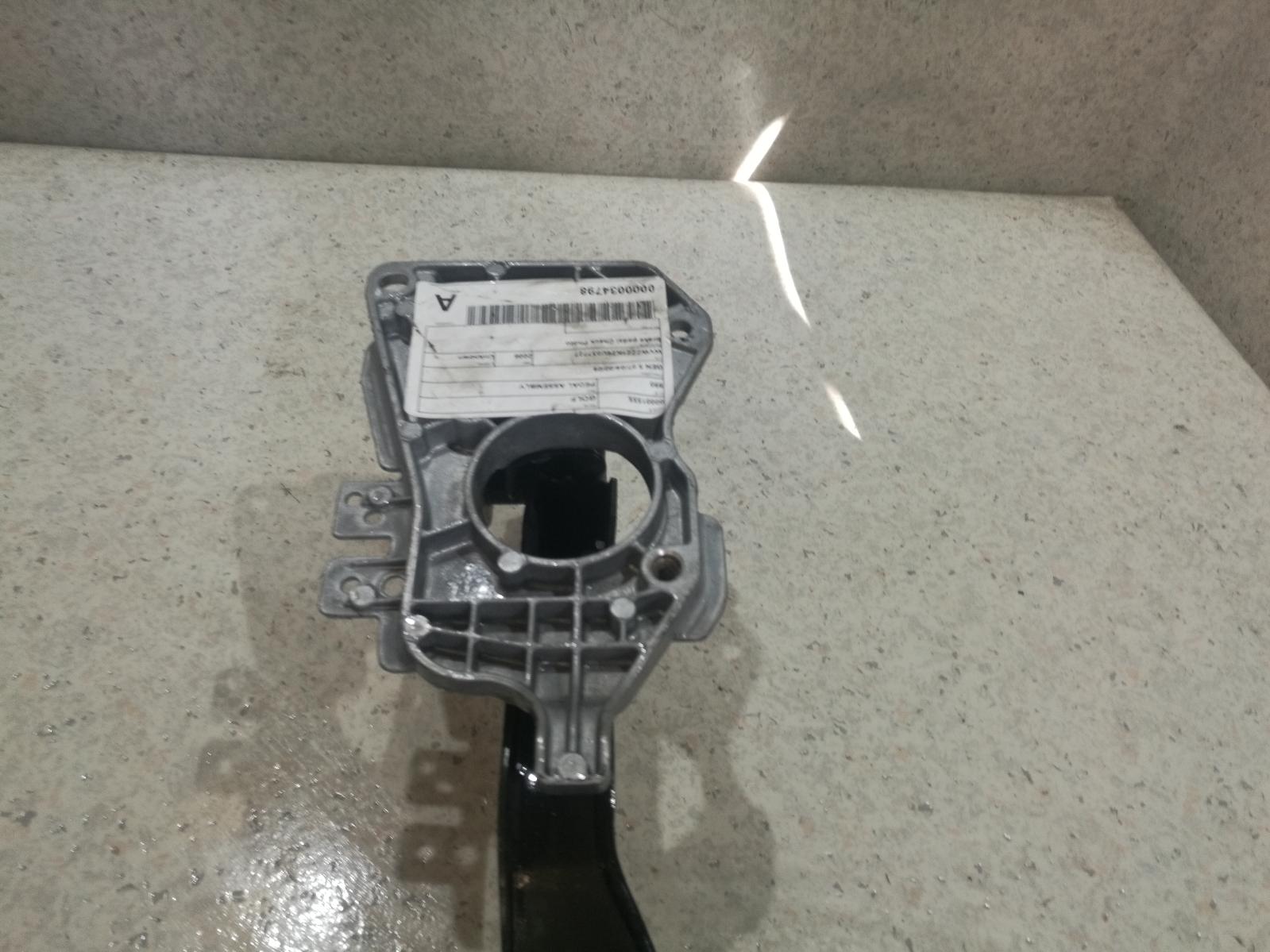View Auto part Pedal Assembly Volkswagen Golf 2006
