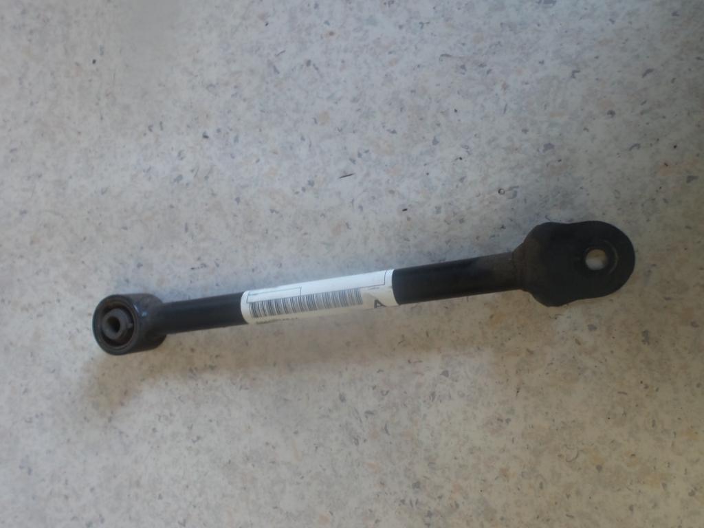 2000 Toyota Mr2 Right Rear Trailing Arm View Auto part Right Rear Trailing Arm Toyota Mr2 2000