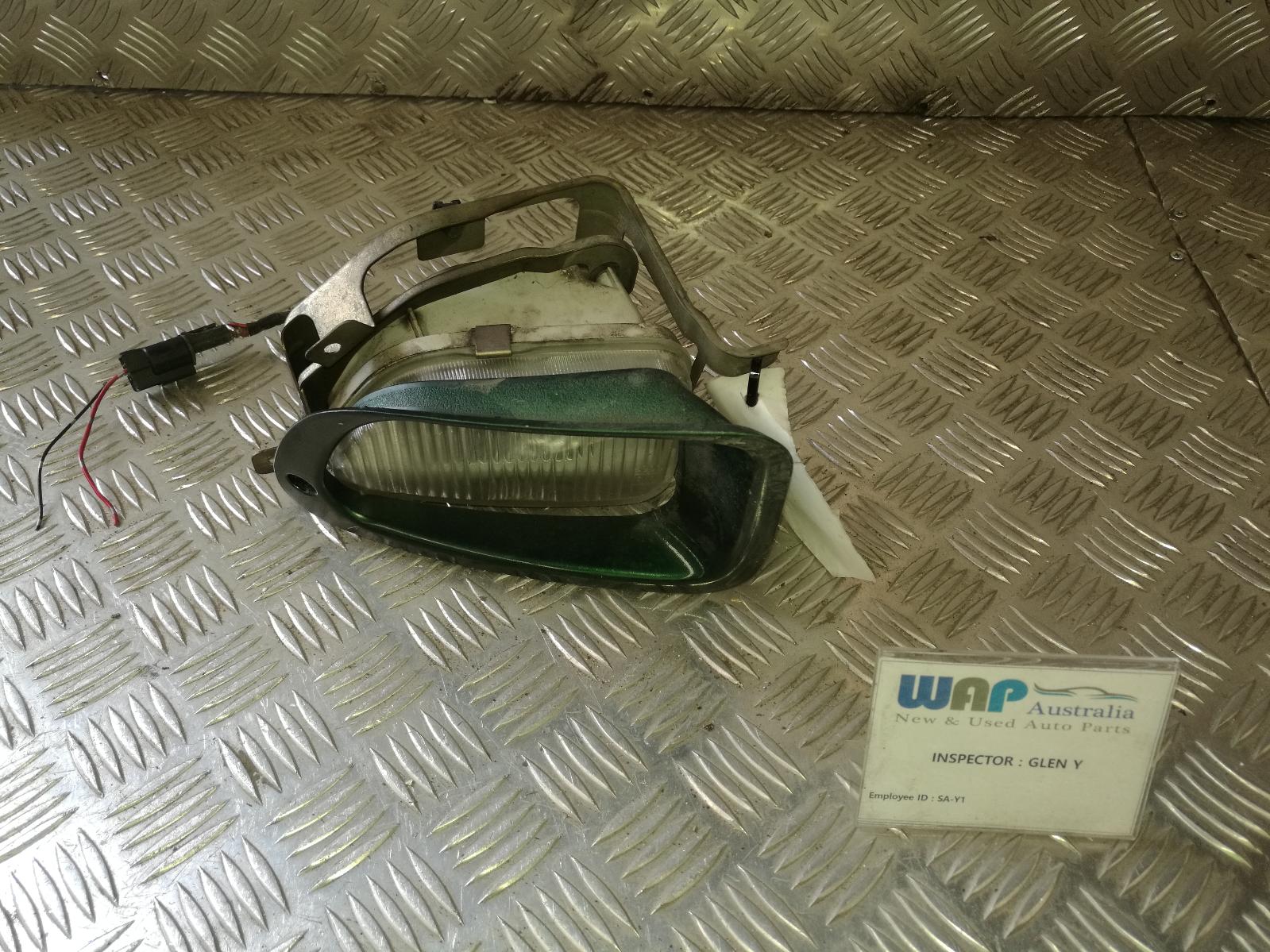 1999 Mitsubishi Lancer Left Indicator/Fog/Side View Auto part Left Indicator/Fog/Side Mitsubishi Lancer 1999