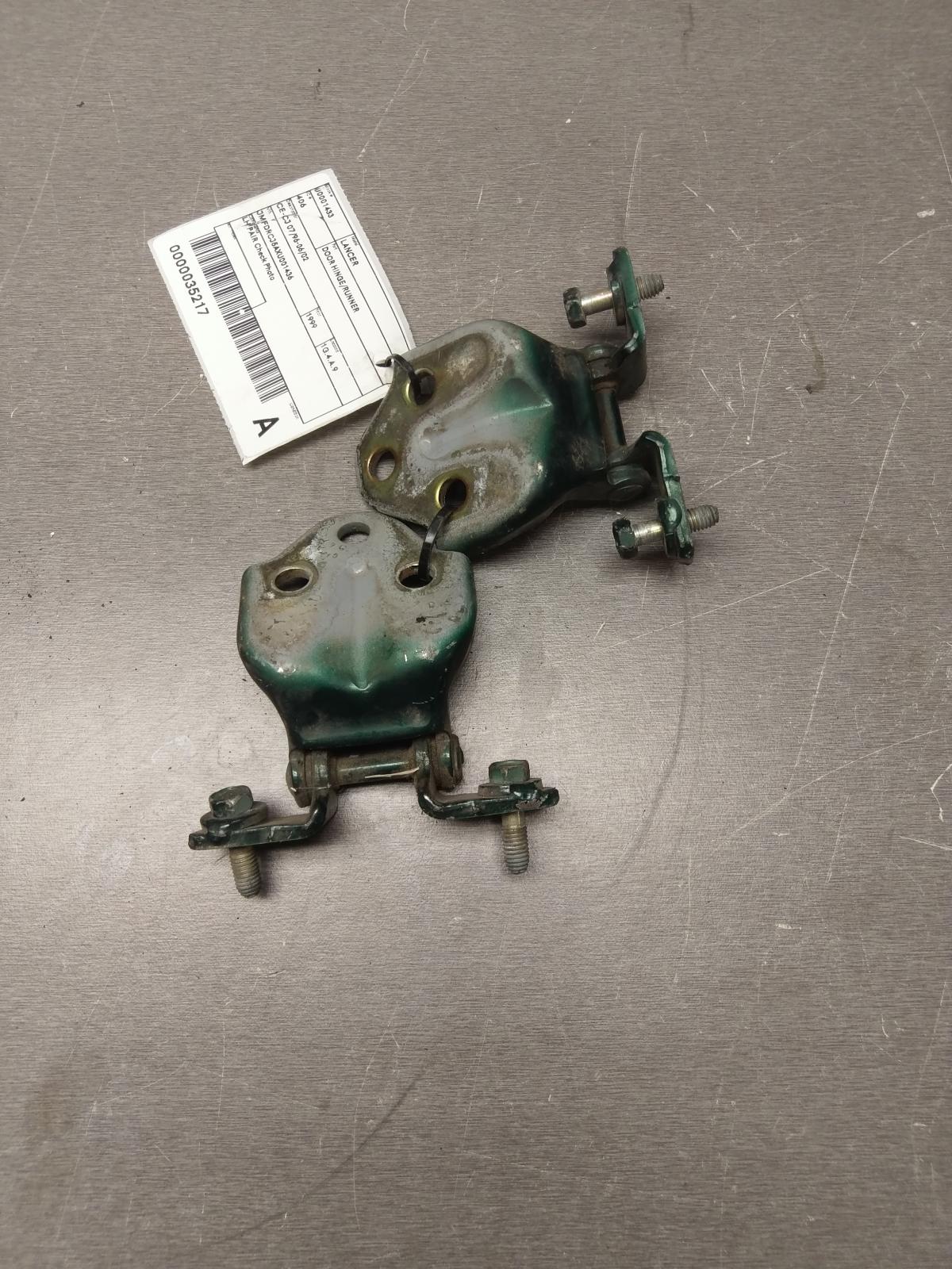 1999 Mitsubishi Lancer Door Hinge/Runner View Auto part Door Hinge/Runner Mitsubishi Lancer 1999