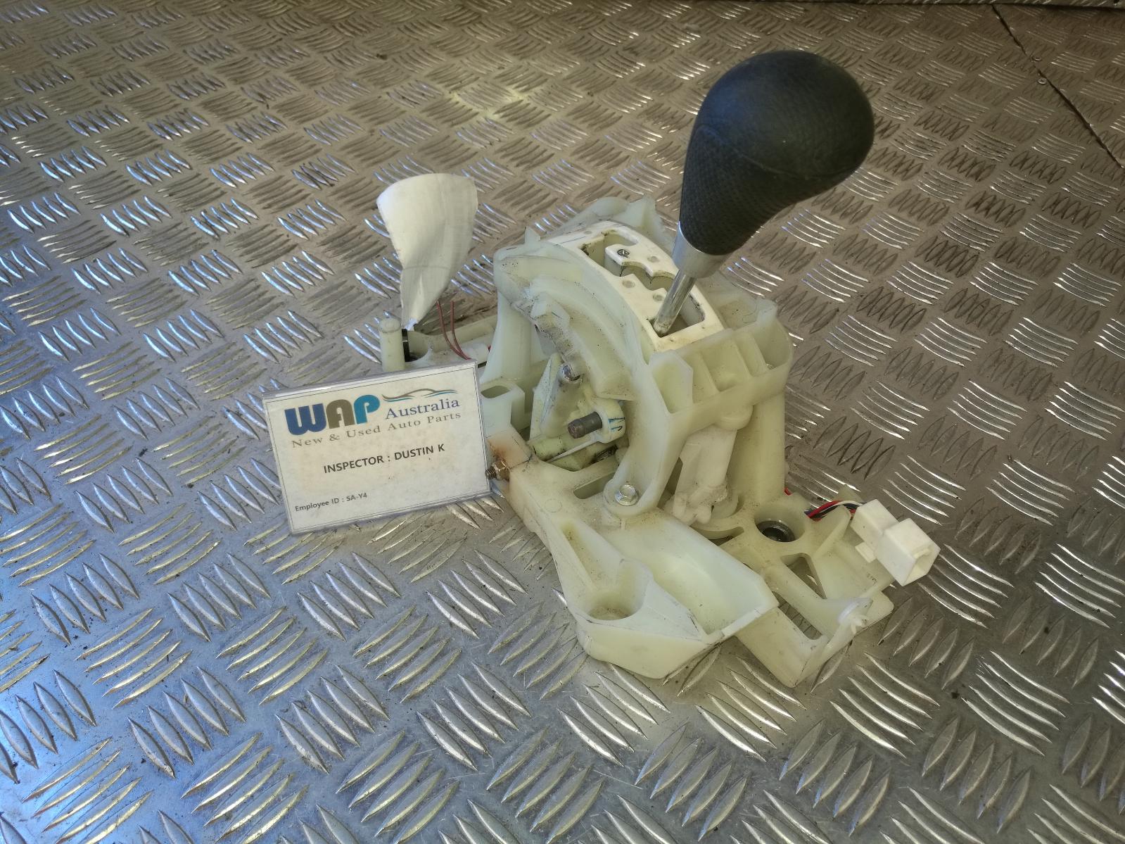 View Auto part Gear Stick/Shifter Mazda 6 2006