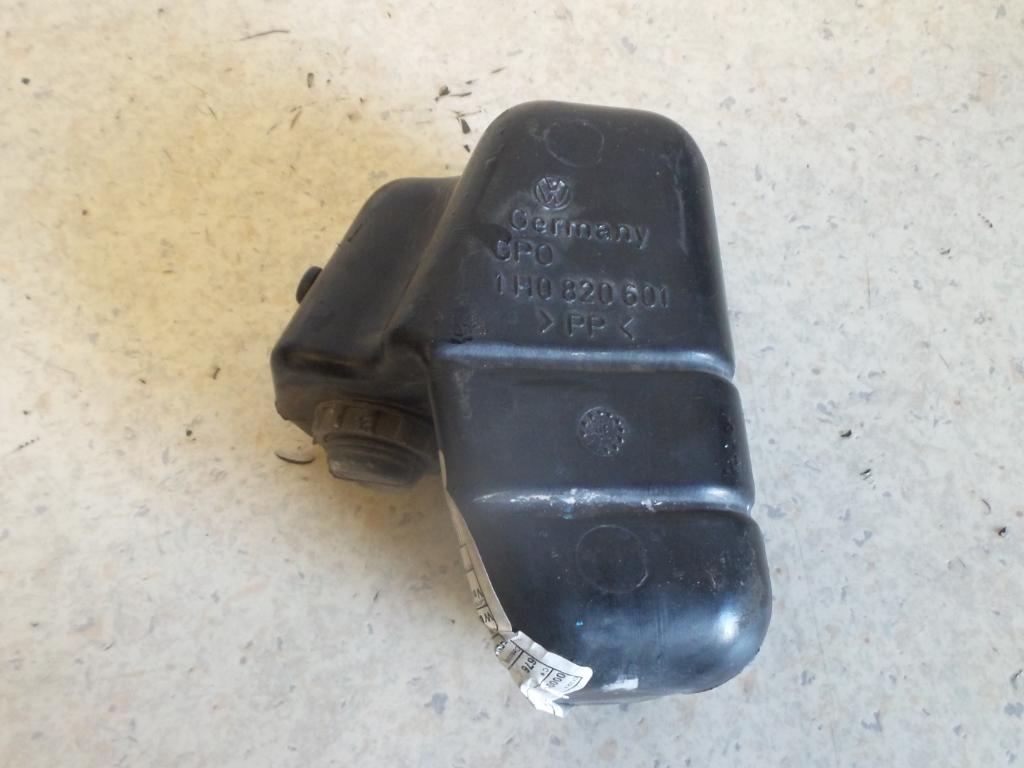 View Auto part Air Cleaner/Box Volkswagen Golf 1997