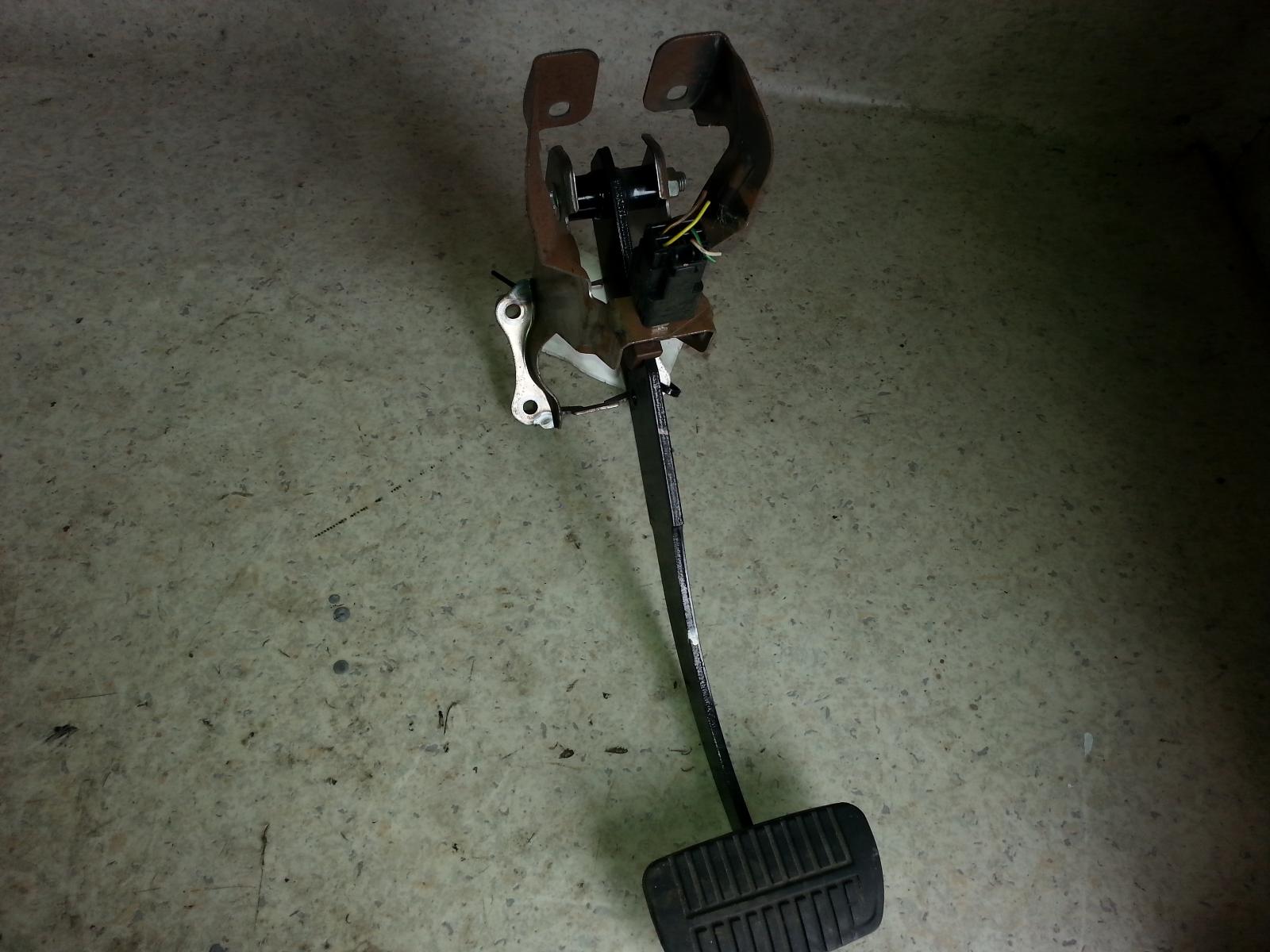 View Auto part Pedal Assembly Subaru Liberty 2010