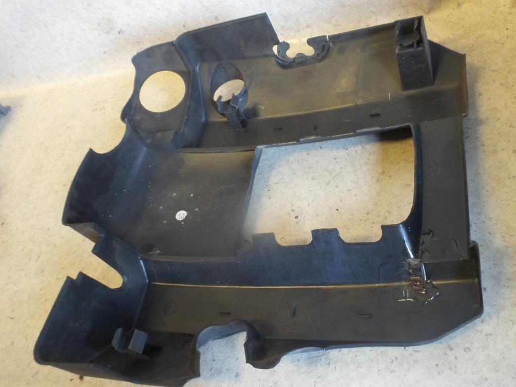 1999 Mercedes M Class Rocker Assy/Cover View Auto part Rocker Assy/Cover Mercedes M Class 1999