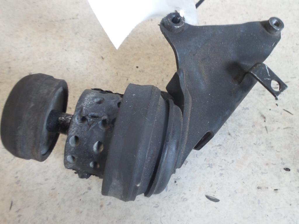 1997 Volkswagen Golf Mount View Auto part Mount Volkswagen Golf 1997