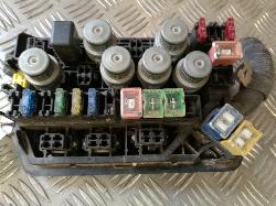 View Auto part Fuse Box Mitsubishi Magna 1995