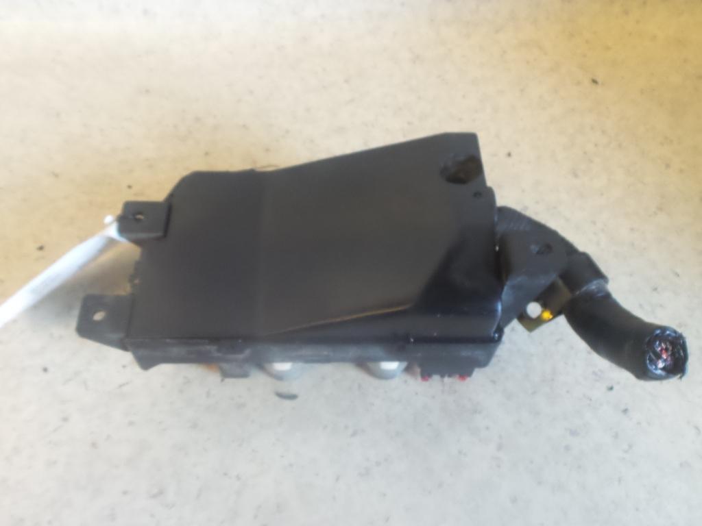 View Auto part Fuse Box Mitsubishi Magna 1995