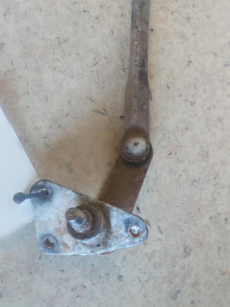 View Auto part Wiper Linkage Mitsubishi Magna 1995