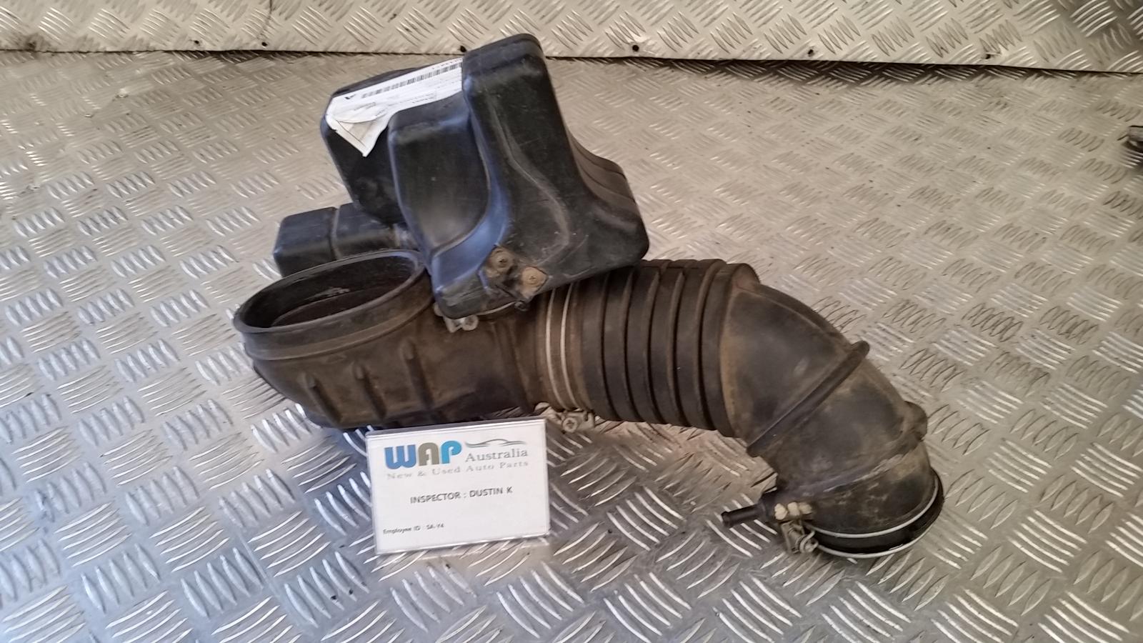 View Auto part Air Cleaner Duct/Hos Mitsubishi Magna 1995