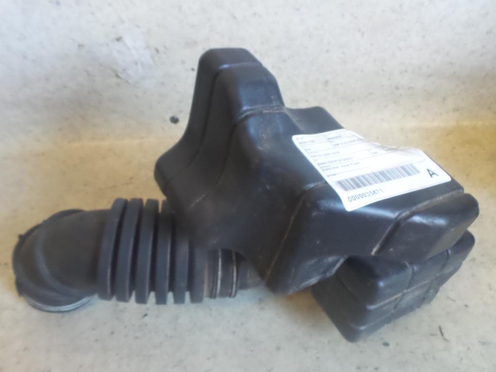 View Auto part Air Cleaner Duct/Hos Mitsubishi Magna 1995