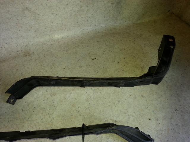 View Auto part R/Bar Bracket/Reinfo Volkswagen Bora 2001