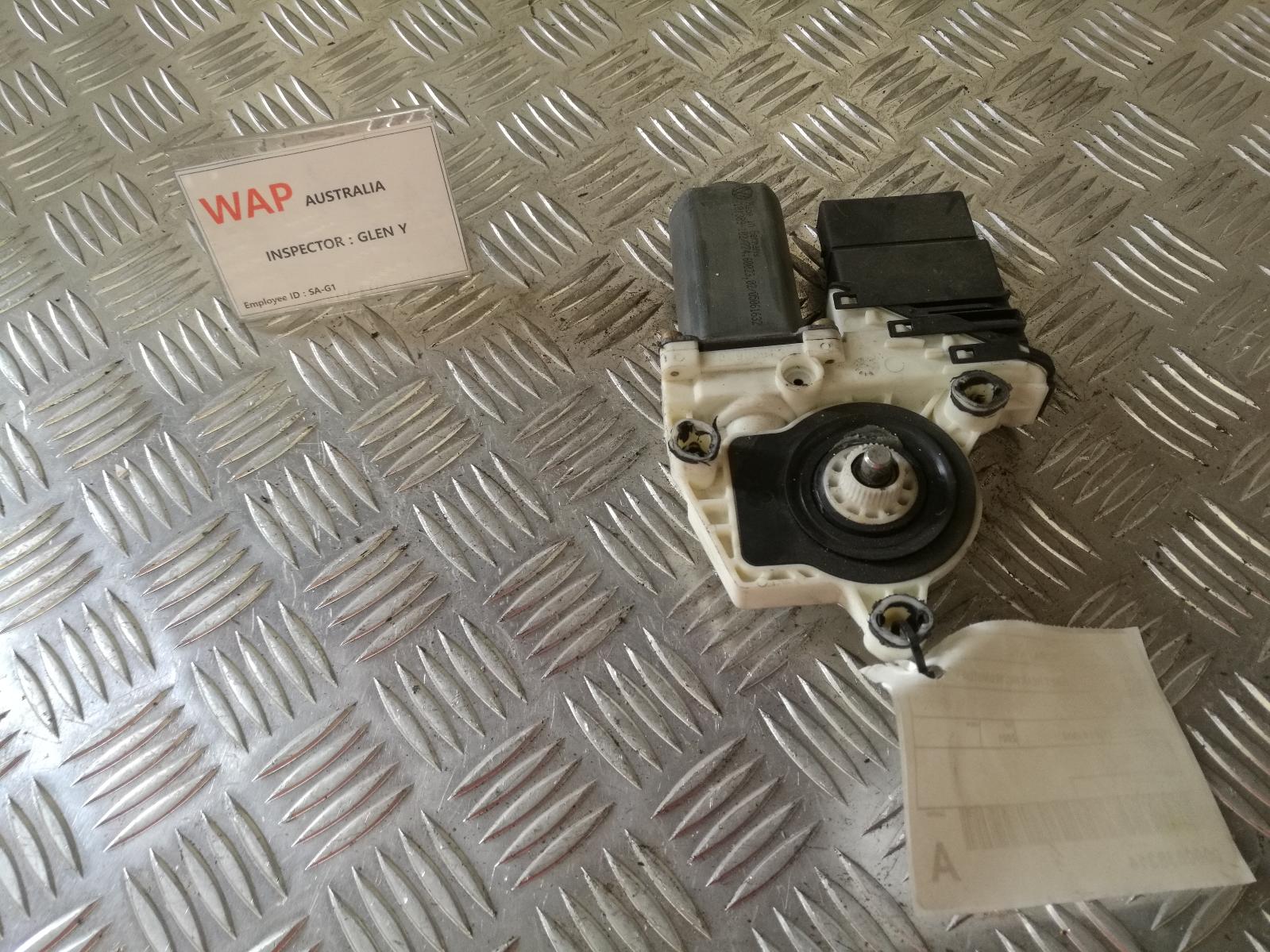 2001 Volkswagen Bora Left Rear Wnd Reg/Motor View Auto part Left Rear Wnd Reg/Motor Volkswagen Bora 2001