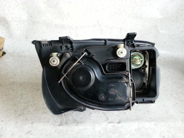 View Auto part Left Headlamp Volkswagen Bora 2001
