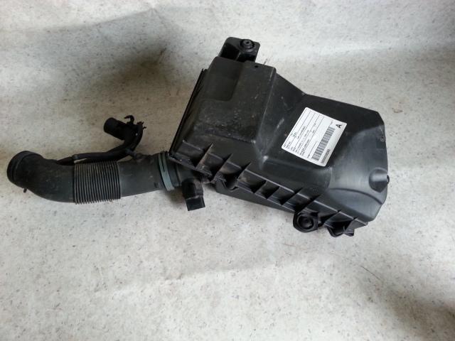 View Auto part Air Cleaner/Box Volkswagen Bora 2001