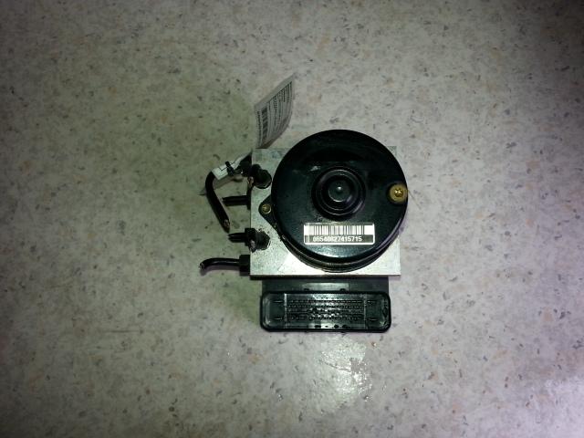 2001 Volkswagen Bora Abs Pump/Modulator View Auto part Abs Pump/Modulator Volkswagen Bora 2001