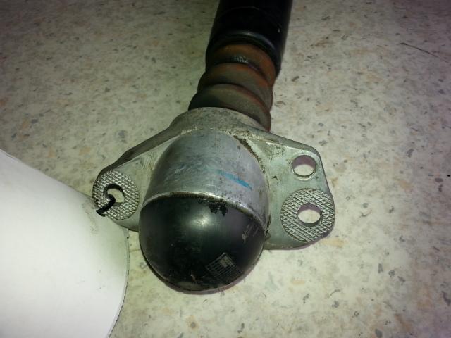 View Auto part Right Rear Strut Volkswagen Bora 2001