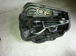 View Auto part Jack/Tool Kit Volkswagen Bora 2001