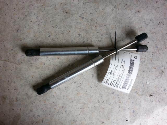 2001 Volkswagen Bora Hatch Strut View Auto part Hatch Strut Volkswagen Bora 2001