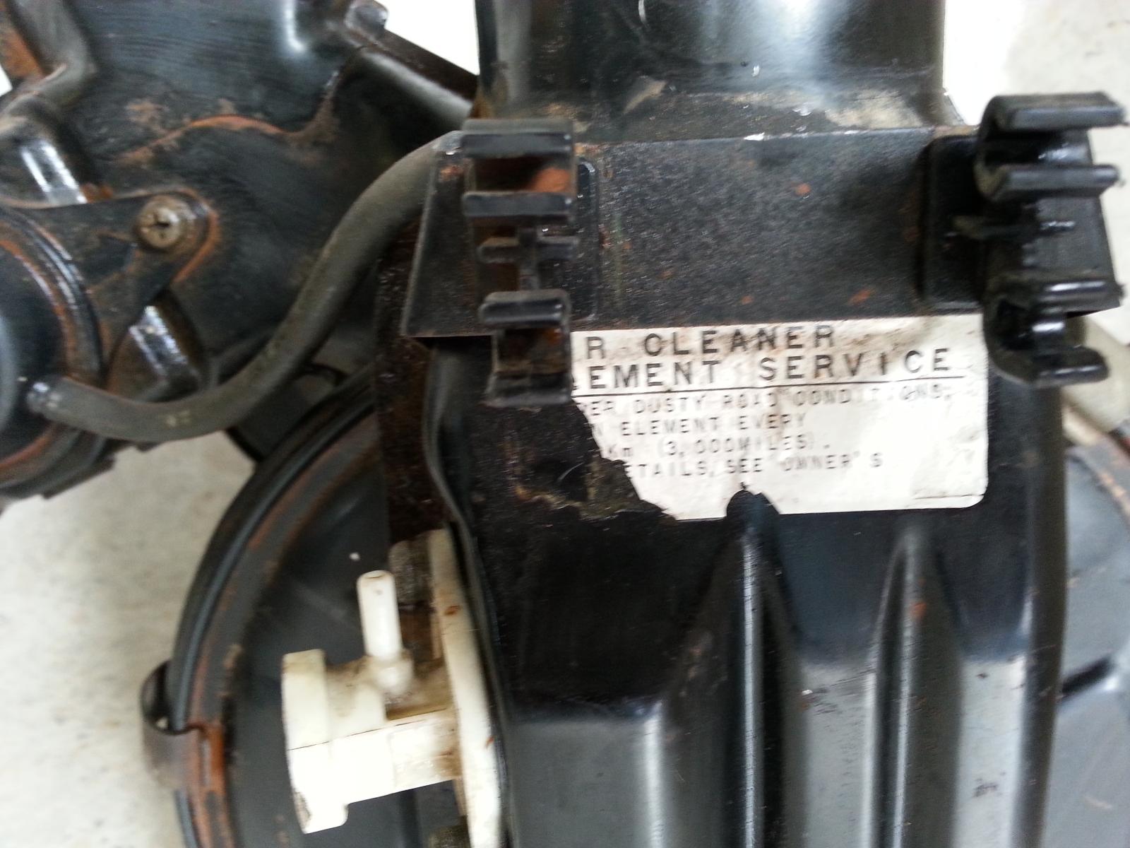 1995 Toyota Hilux Air Cleaner/Box View Auto part Air Cleaner/Box Toyota Hilux 1995