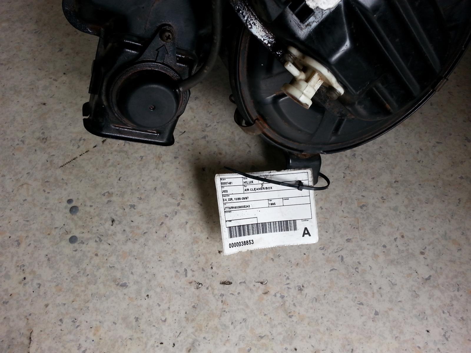 1995 Toyota Hilux Air Cleaner/Box View Auto part Air Cleaner/Box Toyota Hilux 1995