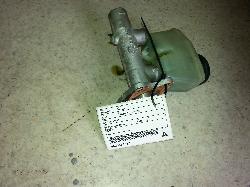 View Auto part Master Cylinder Toyota Hilux 1995