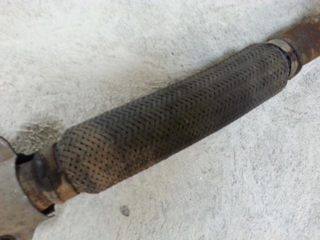 View Auto part Intermediate Pipe Daihatsu Applause 1997