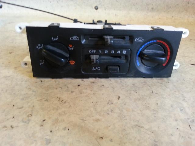 View Auto part Heater/Ac Controls Subaru Forester 2001