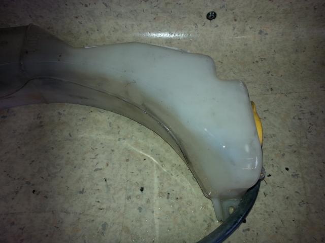 View Auto part Overflow Bottle Subaru Forester 2001