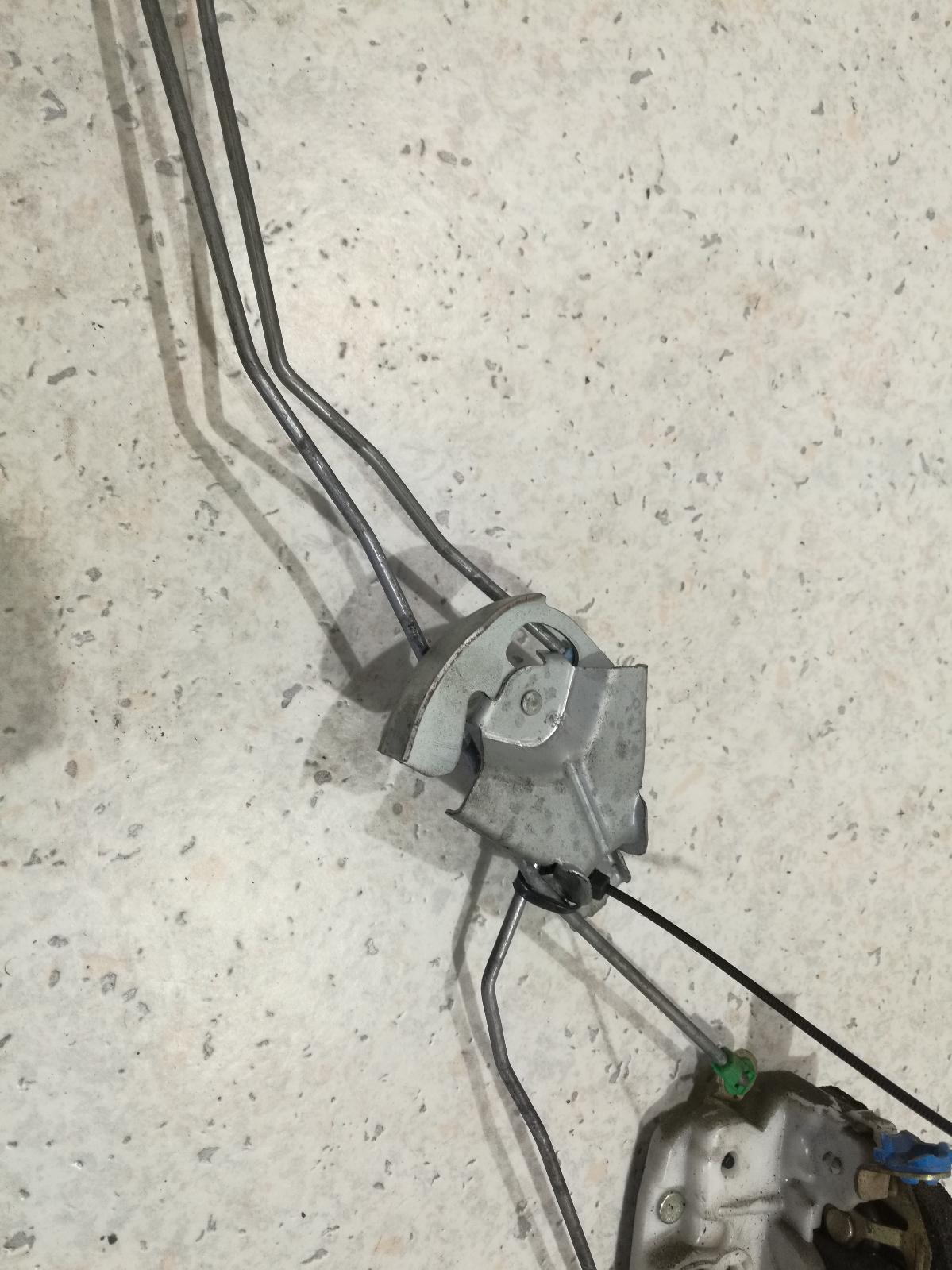 View Auto part Door/Boot/Gate Lock Subaru Forester 2001