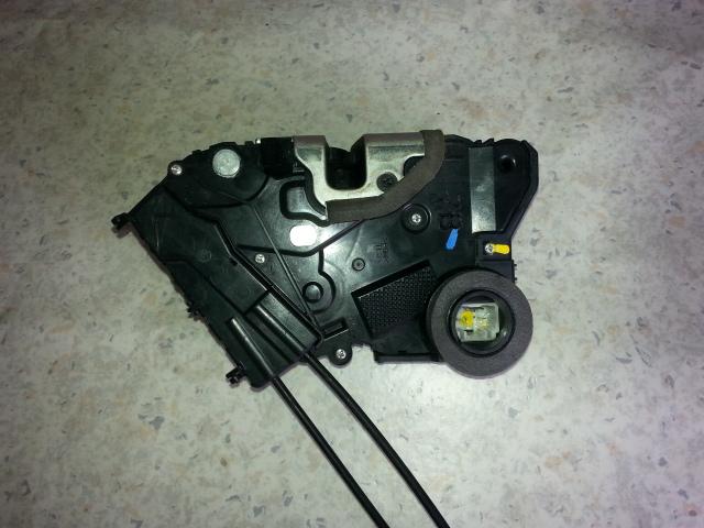 View Auto part Door/Boot/Gate Lock Toyota Yaris 2008