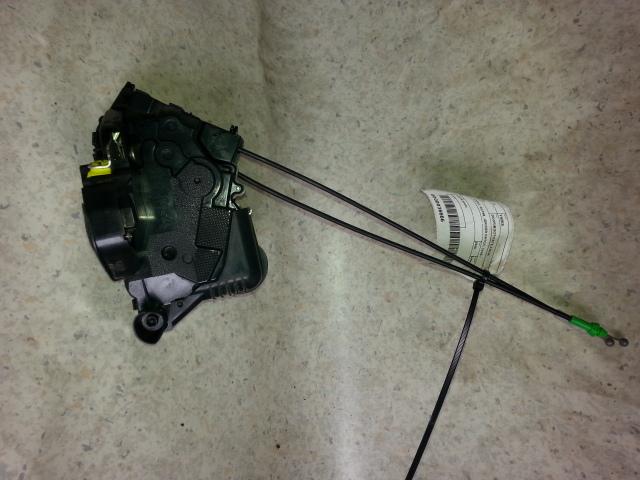View Auto part Door/Boot/Gate Lock Toyota Yaris 2008