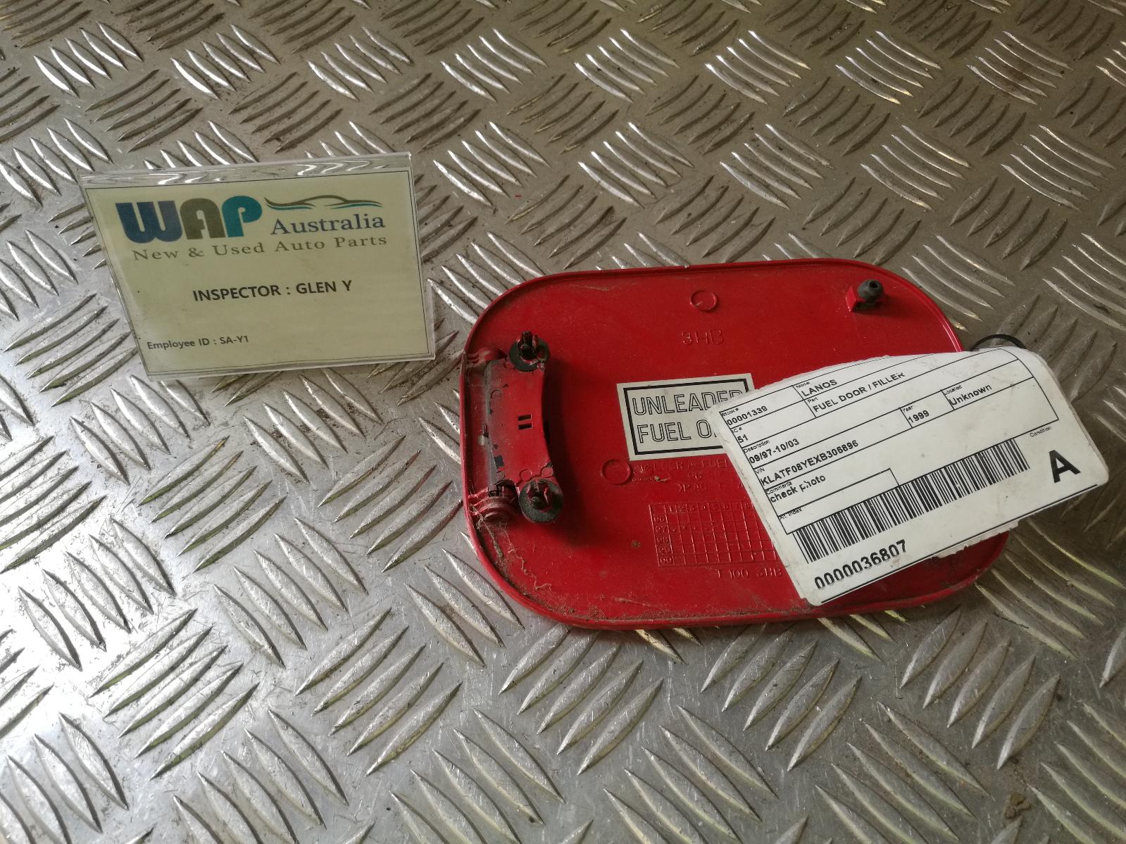 View Auto part Fuel Door / Filler Daewoo Lanos 1999
