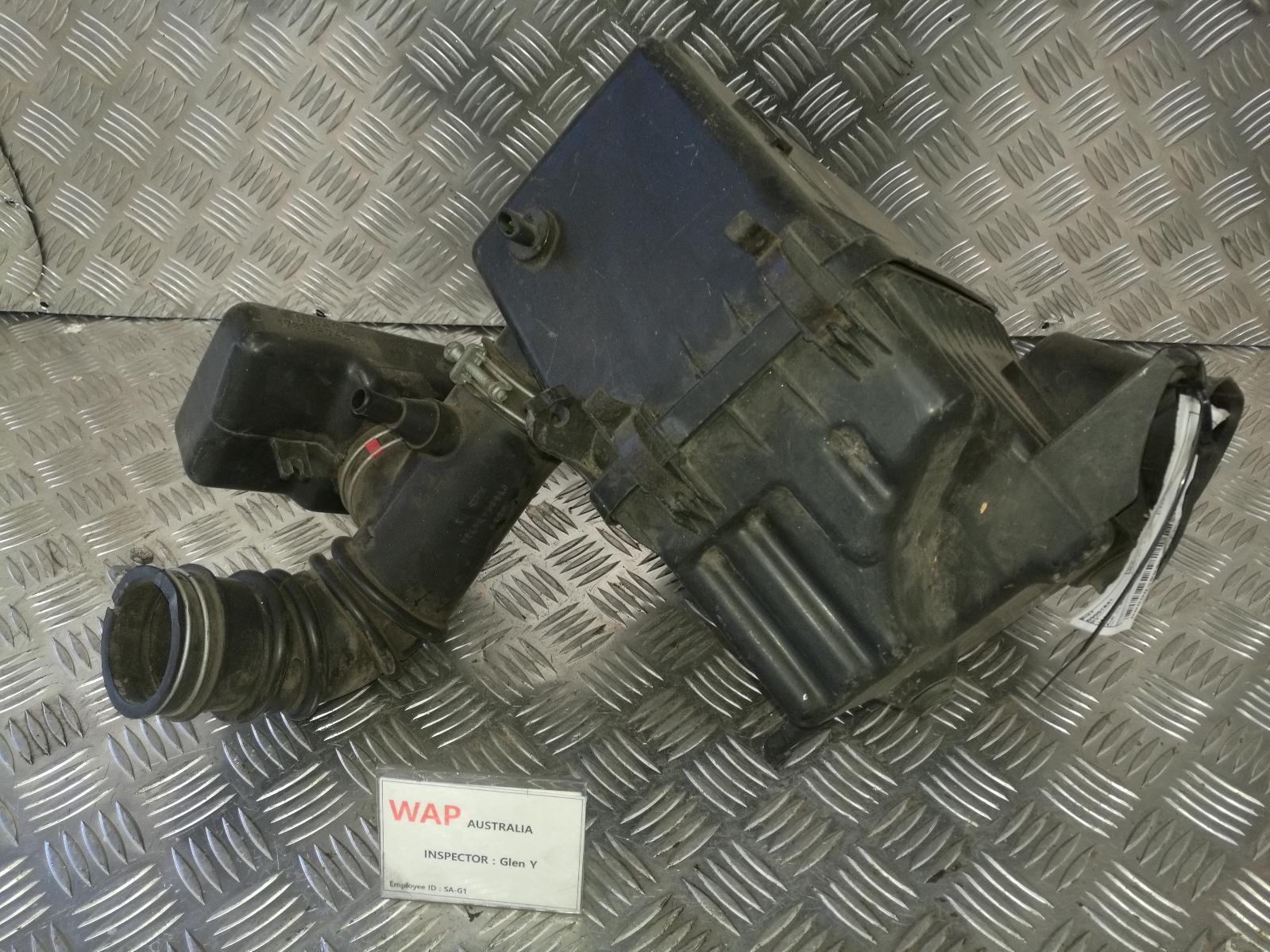 View Auto part Air Cleaner/Box Toyota Rav4 1999