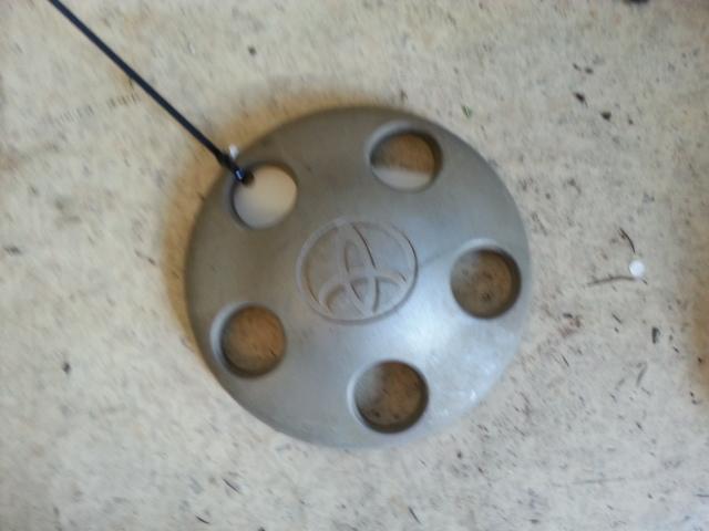 1999 Toyota Rav4 Wheel Cover/Hub Cap View Auto part Wheel Cover/Hub Cap Toyota Rav4 1999